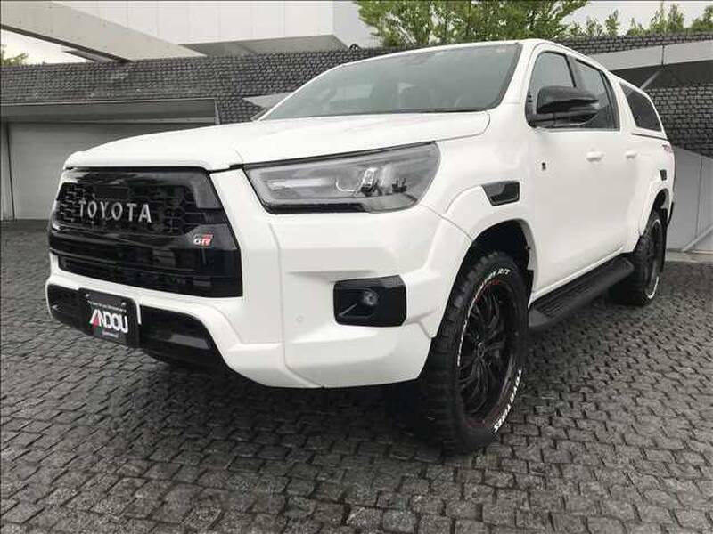 TOYOTA　HILUX