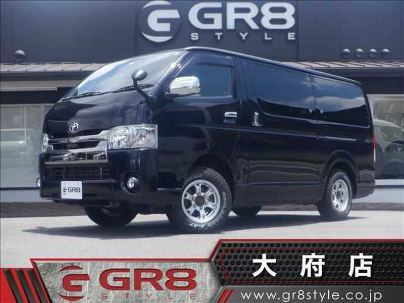 TOYOTA　HIACE VAN