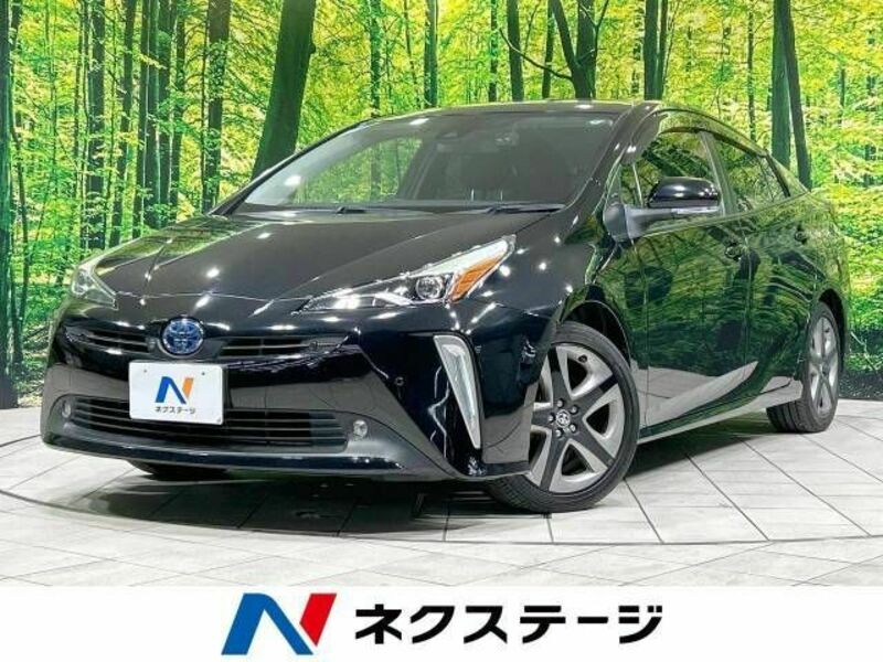 TOYOTA　PRIUS