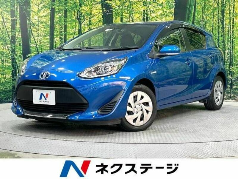 TOYOTA　AQUA