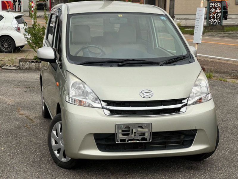 DAIHATSU　MOVE