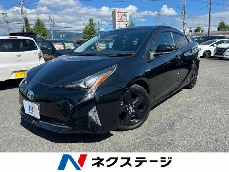 TOYOTA　PRIUS