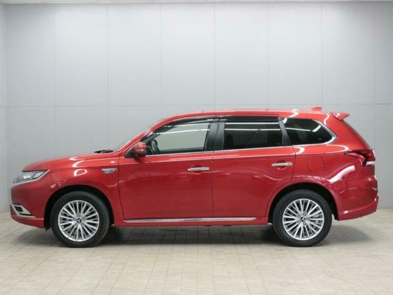 OUTLANDER PHEV-8