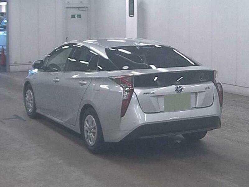 PRIUS-3