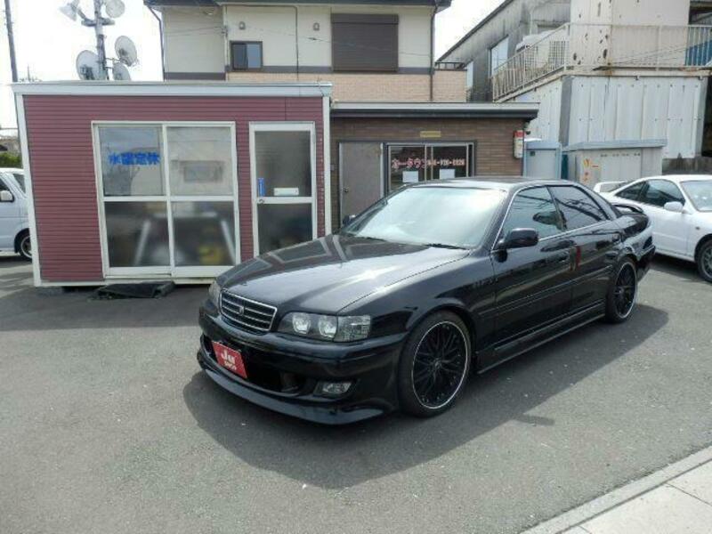 TOYOTA　CHASER