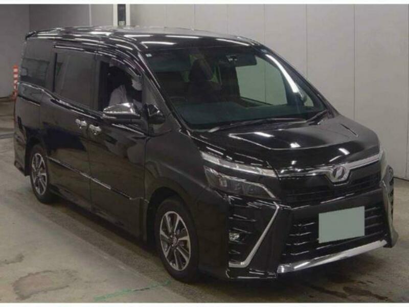 TOYOTA　VOXY