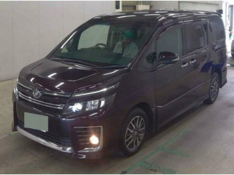 TOYOTA　VOXY