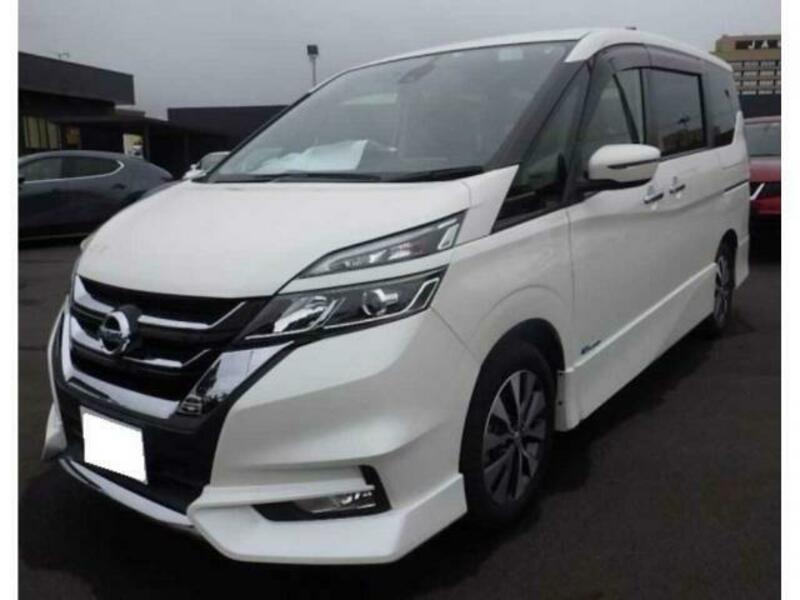 NISSAN　SERENA