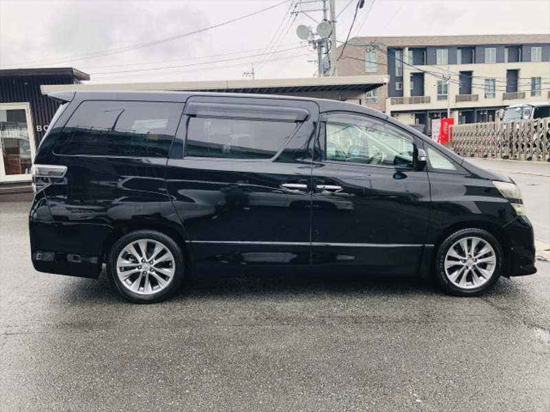 VELLFIRE-19