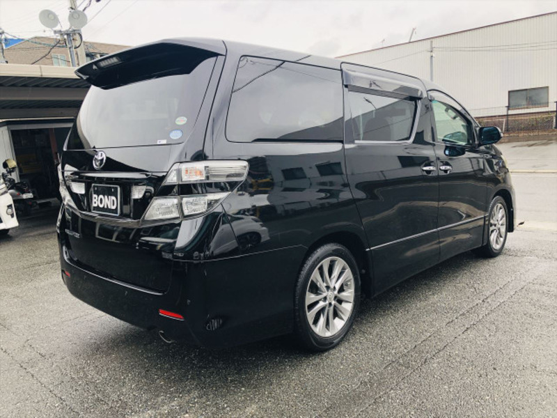 VELLFIRE-18