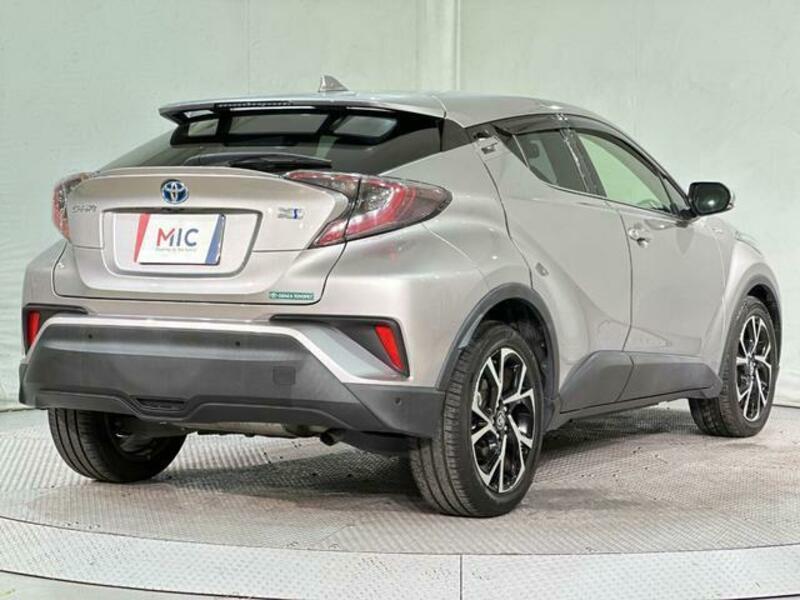 C-HR-13