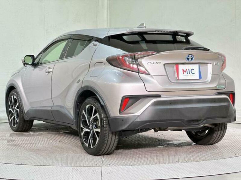 C-HR-15