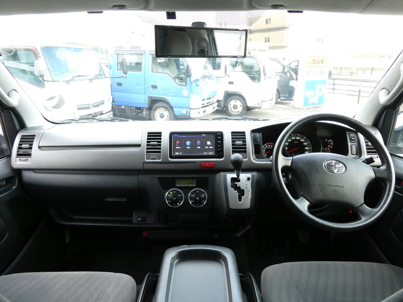 HIACE VAN-7