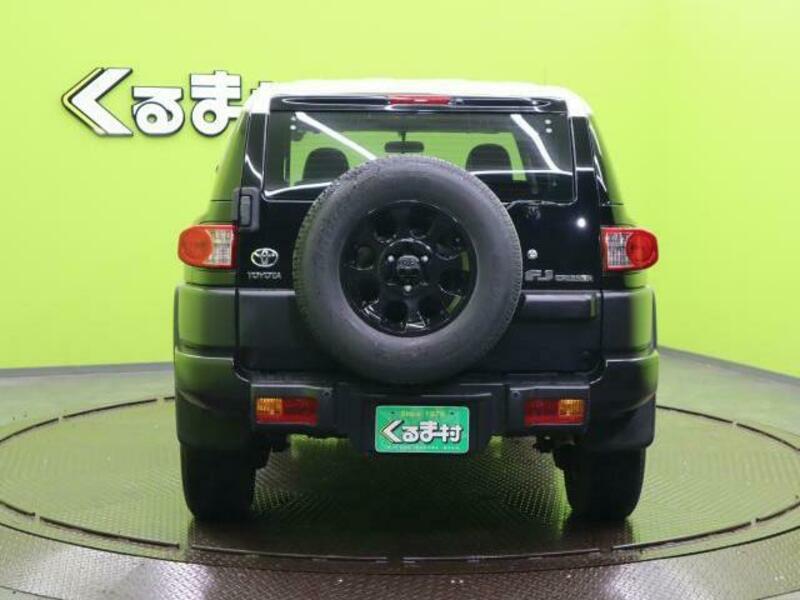 FJ CRUISER-18