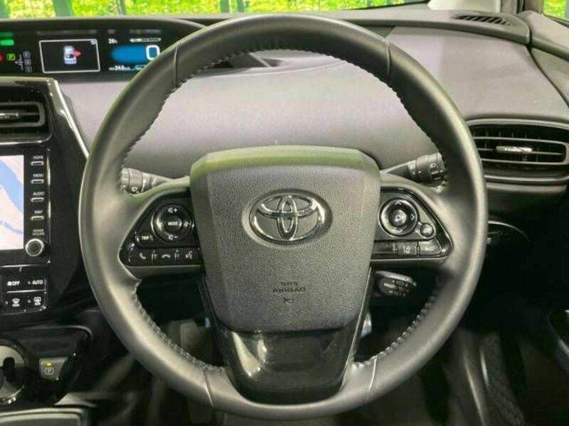 PRIUS-11