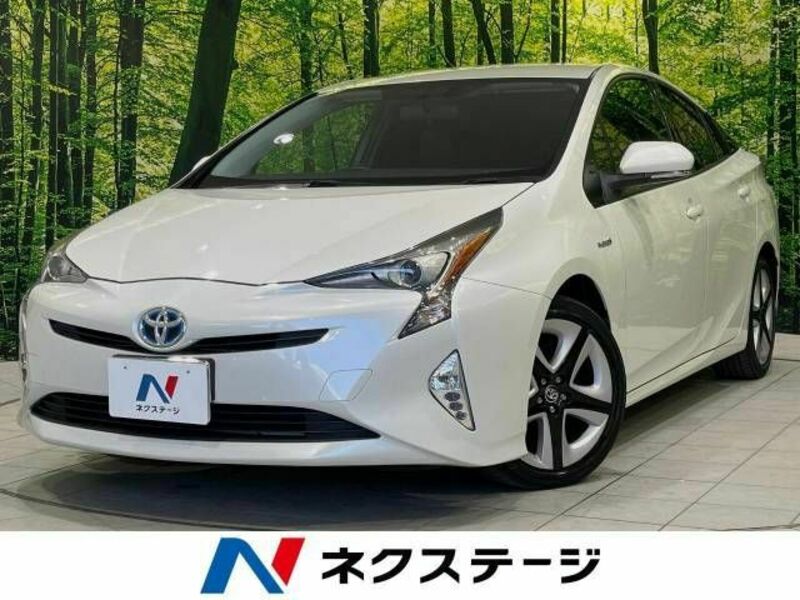 TOYOTA　PRIUS