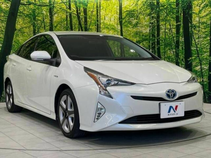 PRIUS-17