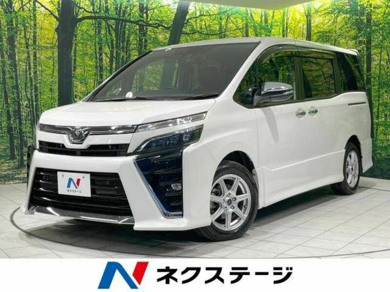 TOYOTA　VOXY