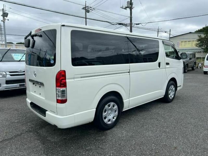 HIACE VAN-6