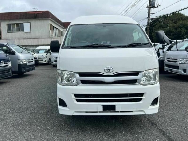 HIACE VAN-1