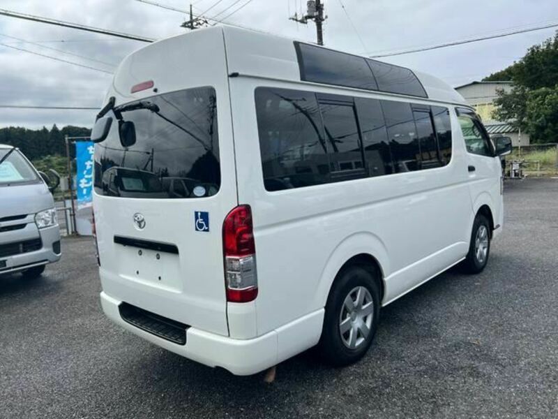 HIACE VAN-6