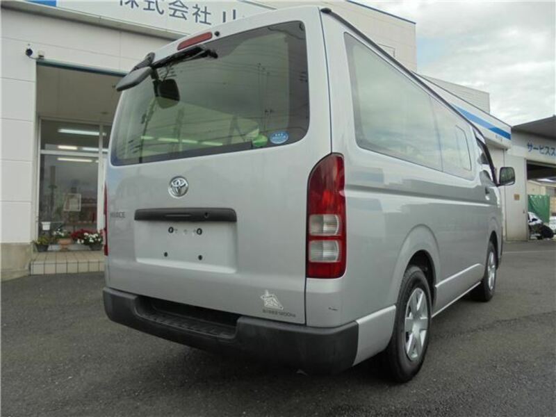 HIACE VAN-9