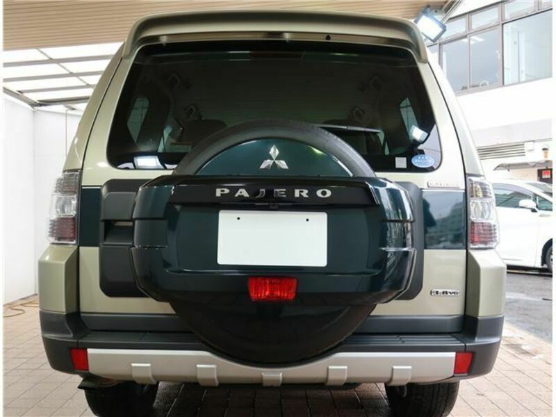 PAJERO-25