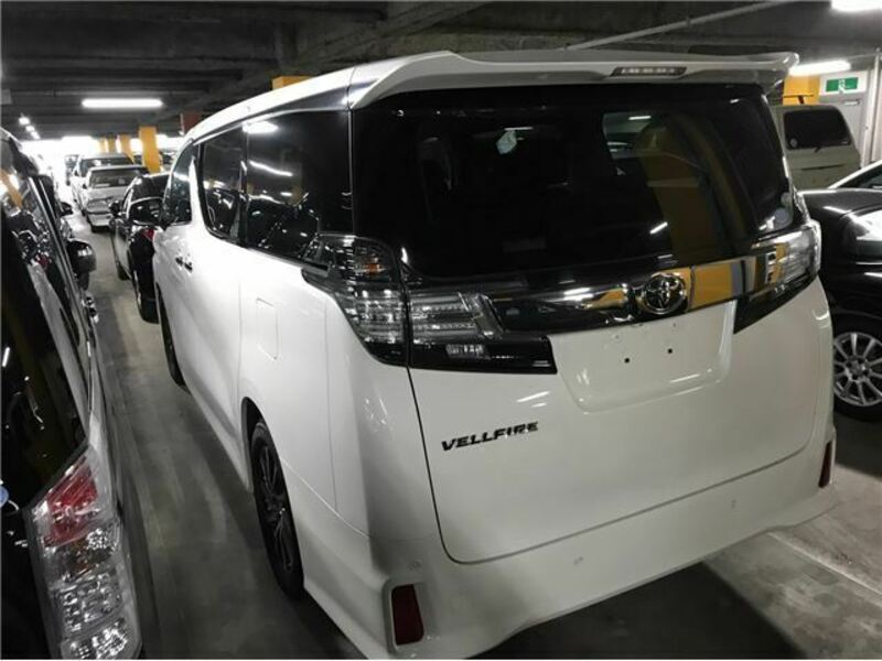 VELLFIRE-3