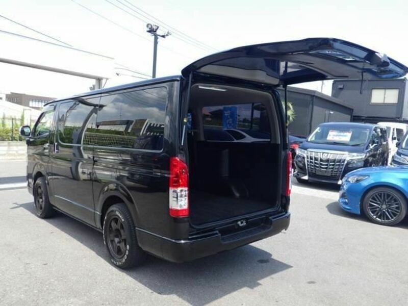 HIACE-19