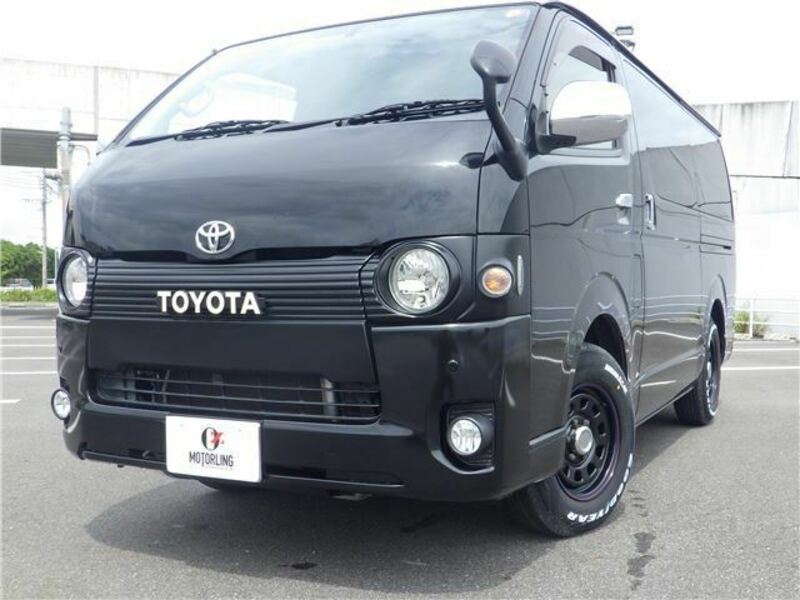 TOYOTA　HIACE