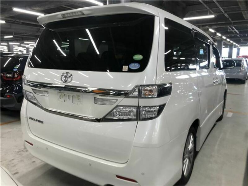 VELLFIRE-1