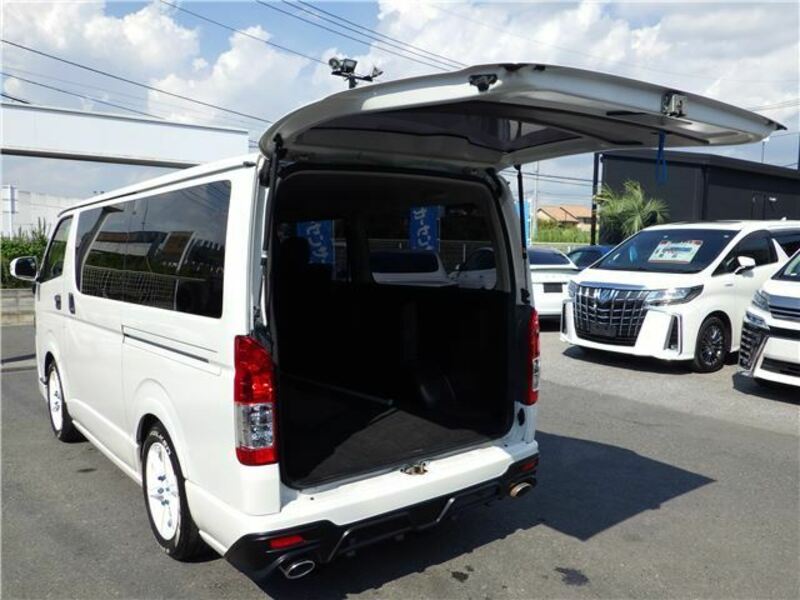 HIACE-7