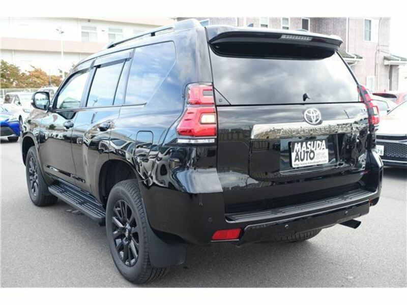 LAND CRUISER PRADO-32