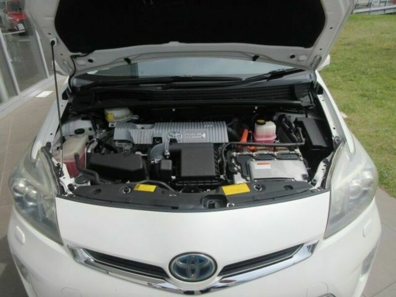 PRIUS PHV-26