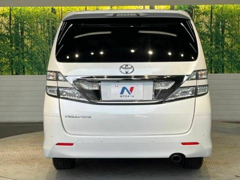 VELLFIRE-16