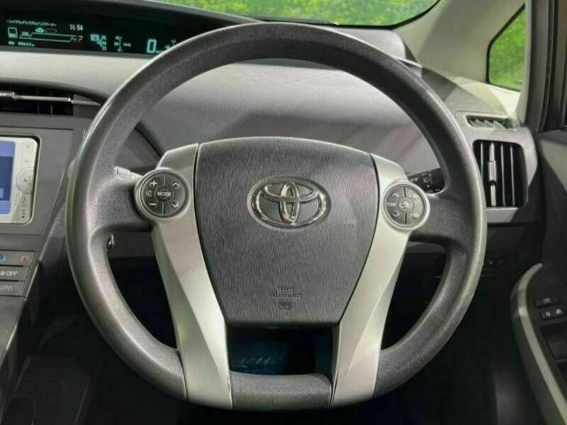 PRIUS-10