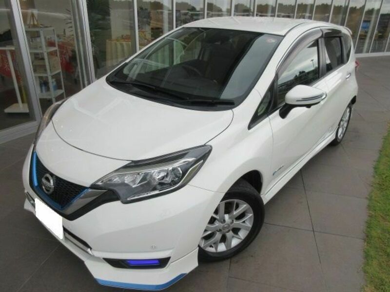 NISSAN　NOTE