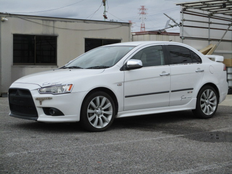 MITSUBISHI GALANT FORTIS