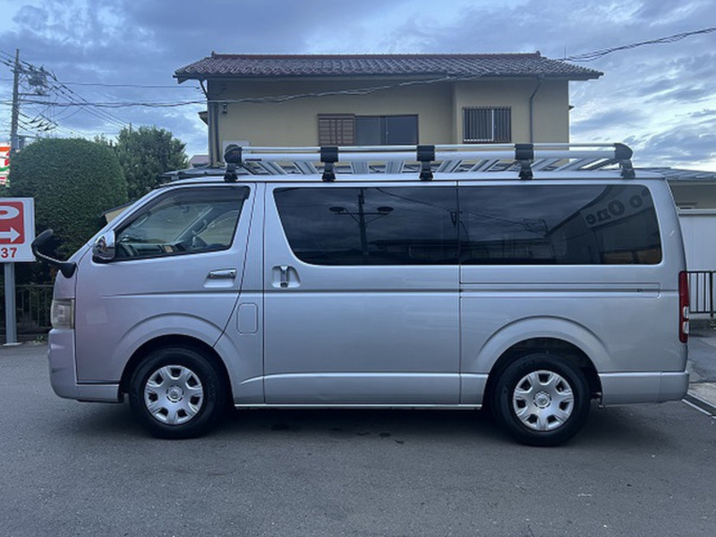 HIACE VAN-10