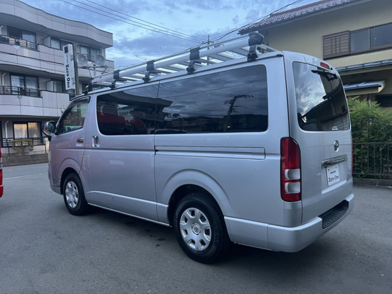 HIACE VAN-9