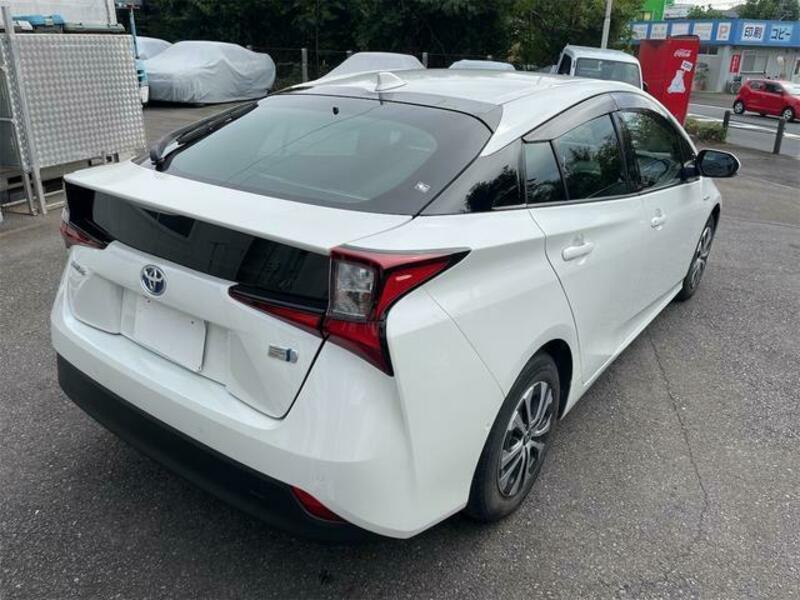 PRIUS-5