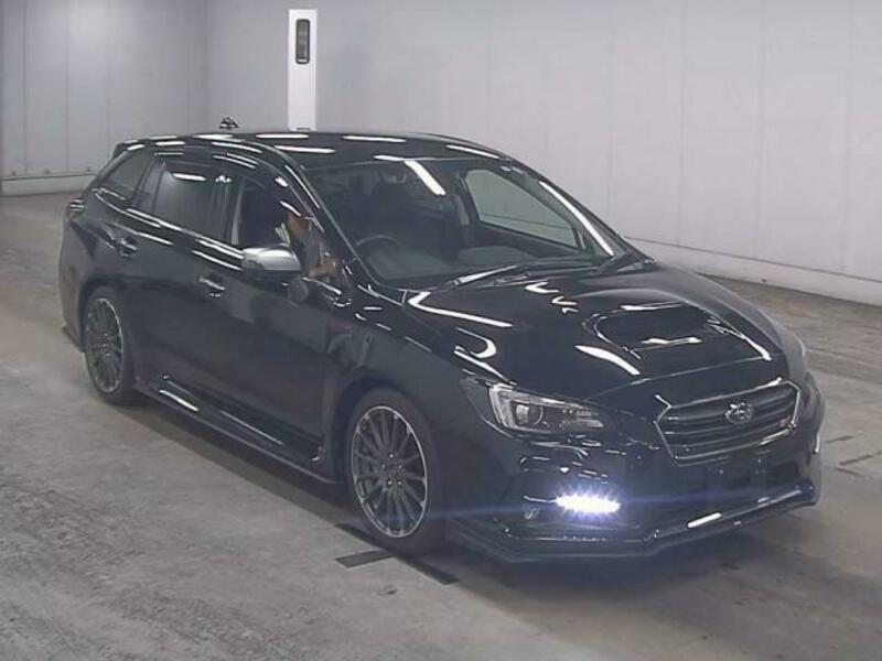 SUBARU　LEVORG