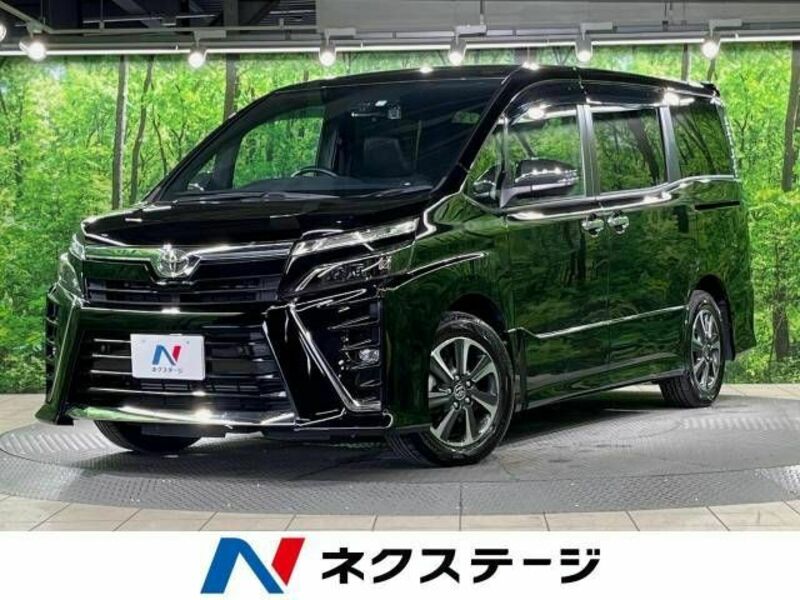 TOYOTA　VOXY