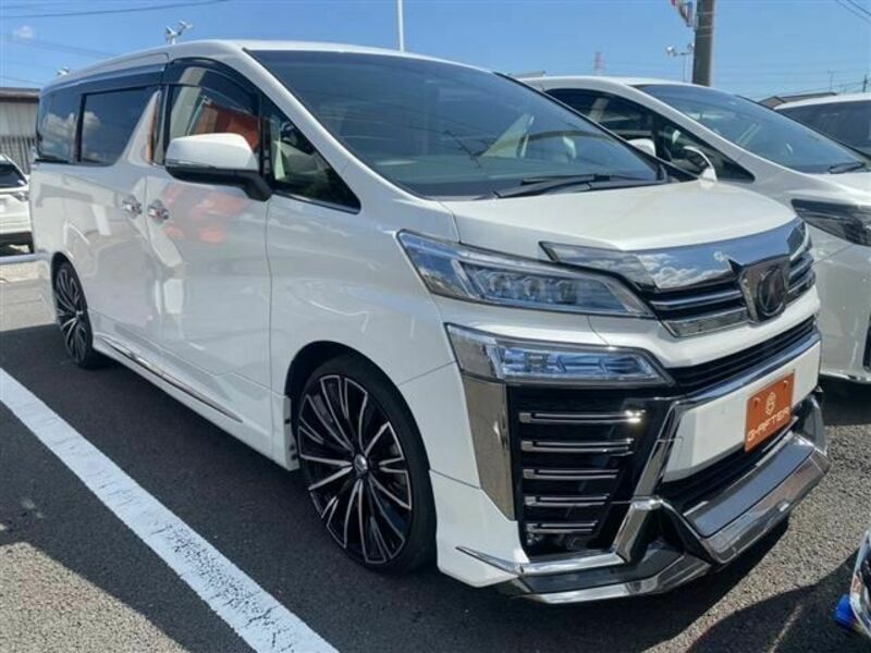 TOYOTA　VELLFIRE