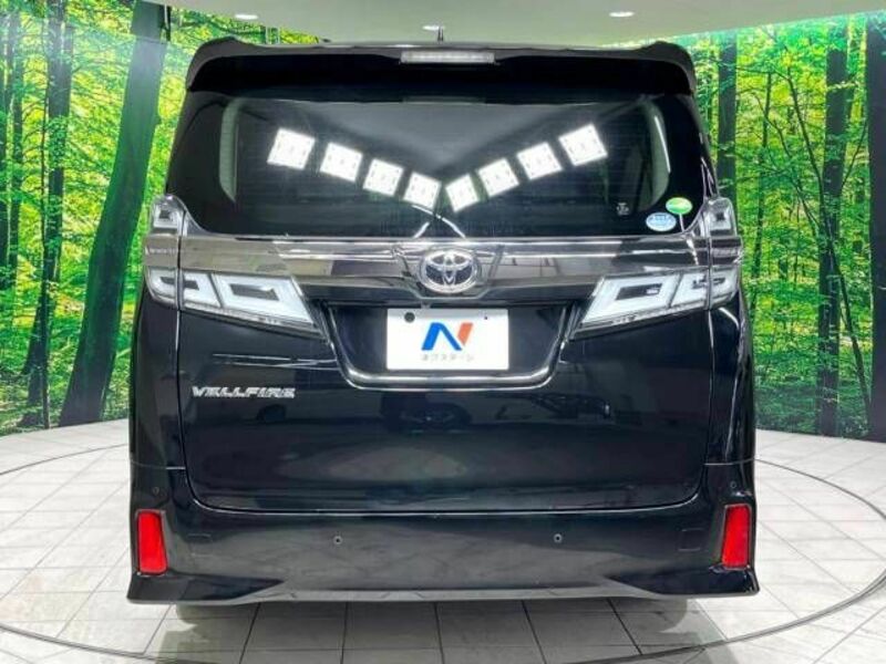 VELLFIRE-16