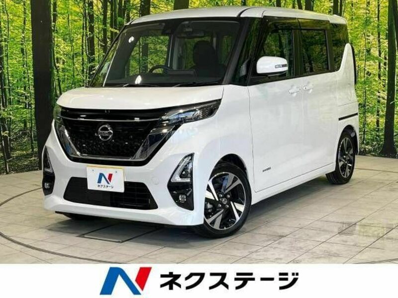 NISSAN　ROOX