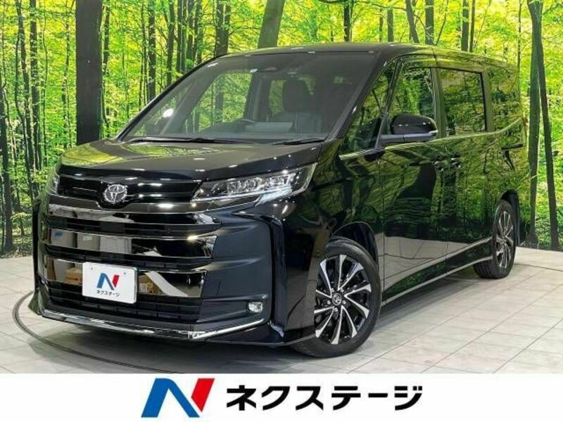 TOYOTA　NOAH