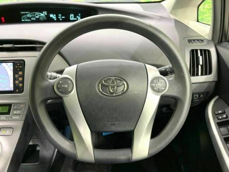 PRIUS-10