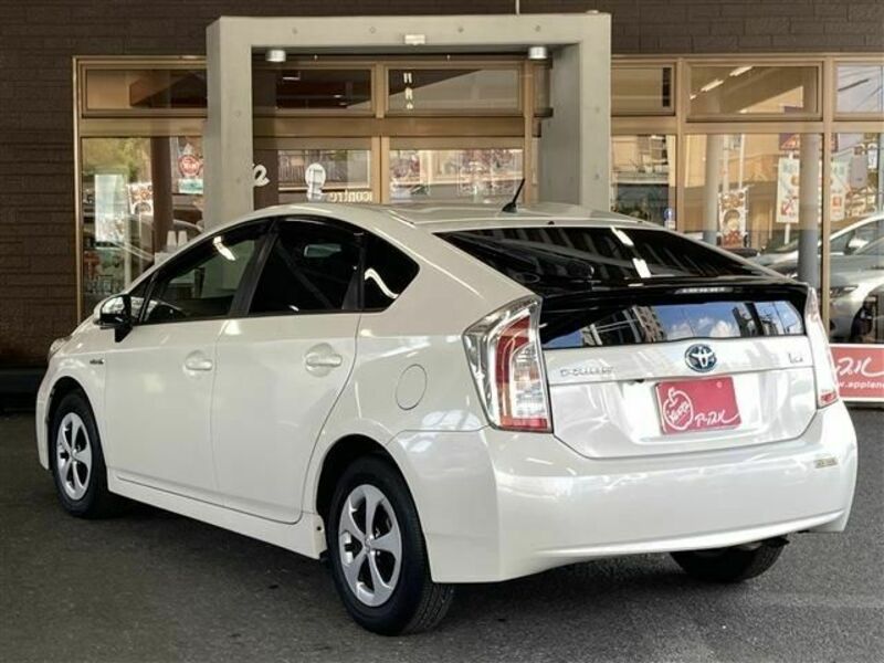 PRIUS-3