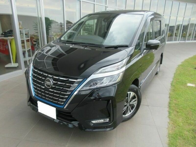 NISSAN　SERENA